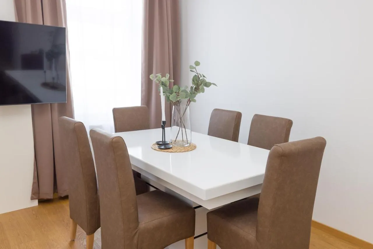 Donaustadt Special Apartments 1220 Viena