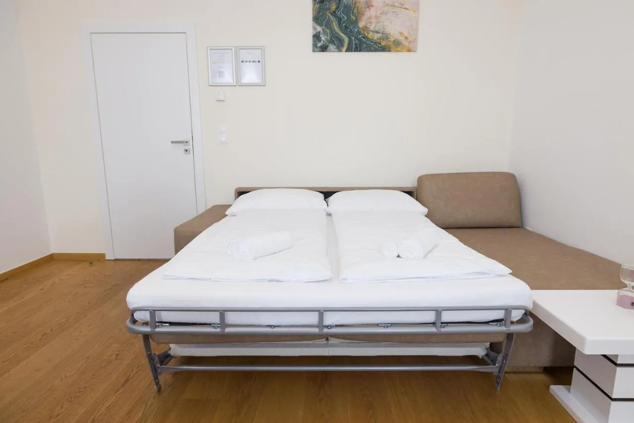 Donaustadt Special Apartments 1220 Viena
